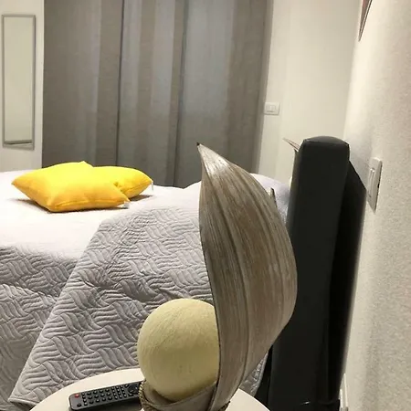 L'angolo Delle Dimore 6 Posti Letto * Otranto